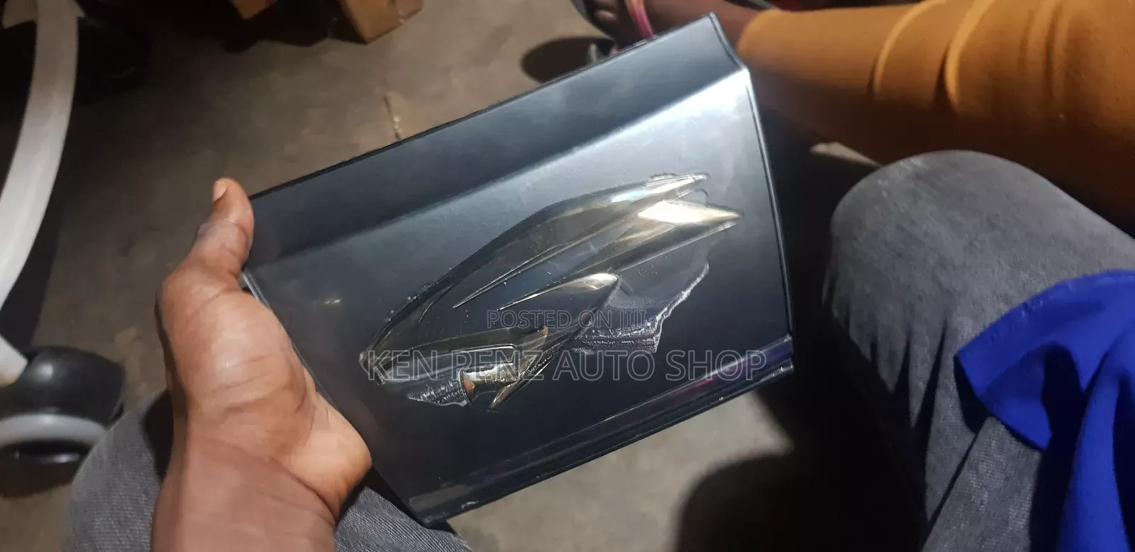 Small Size Harrier Hybrid Grill Logos