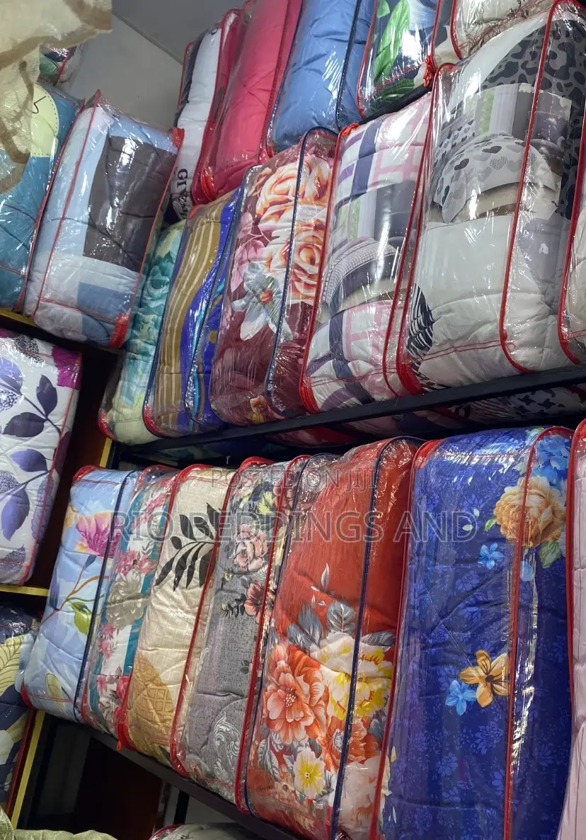 Bed Cover With 4pcs