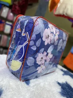 5by6 Poly-Cotton Duvet With 2 Pillow Cases and 1 Bedsheet