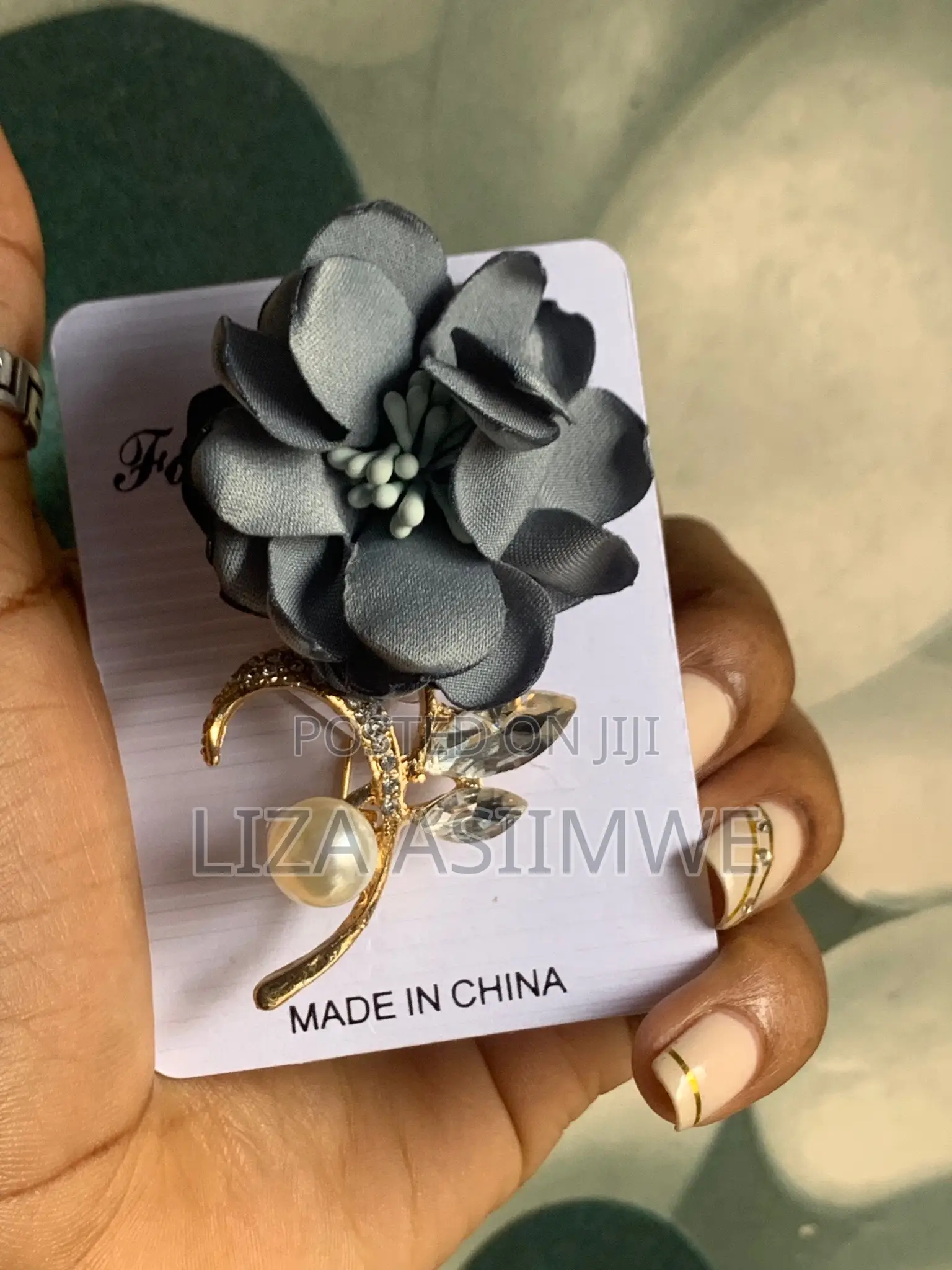 Brohemain Floral Grey Brooch