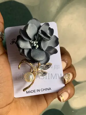 Brohemain Floral Grey Brooch
