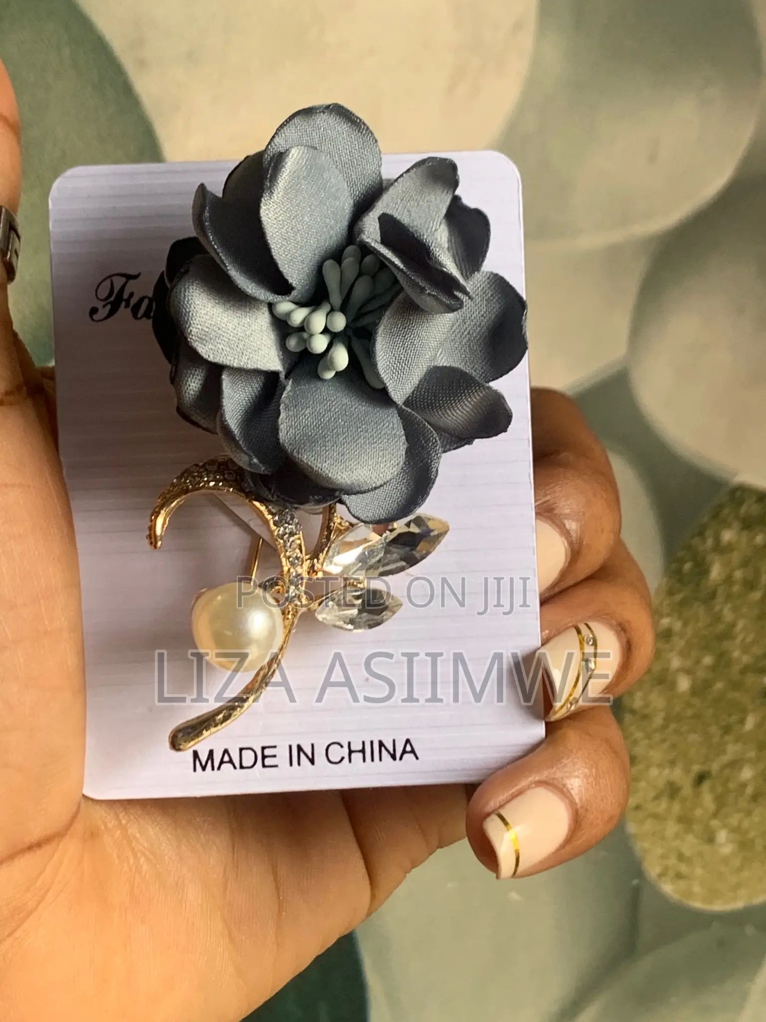Brohemain Floral Grey Brooch