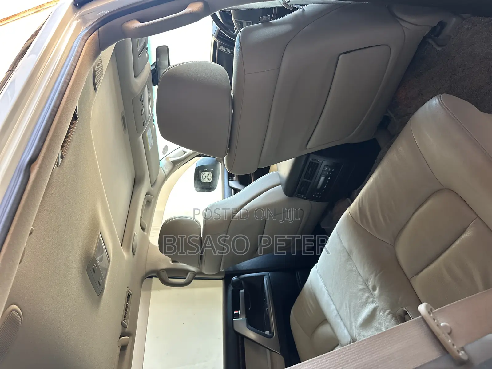 Toyota Land Cruiser 2010 White