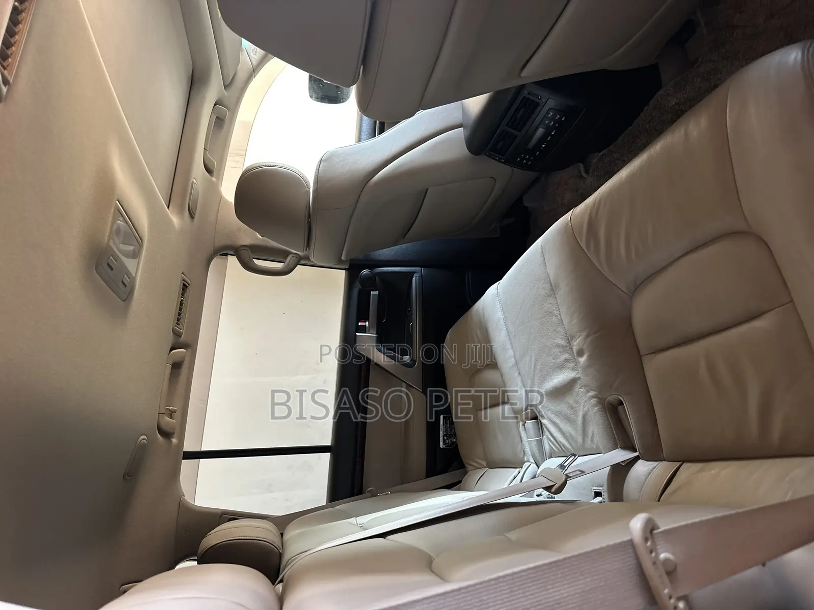 Toyota Land Cruiser 2010 White