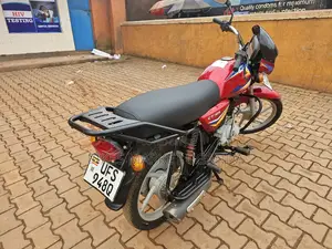 Bajaj Boxer 125 2023 Red