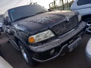 Lincoln Navigator Ultimate 2005 Black