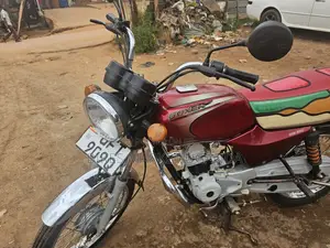 Bajaj Boxer 2022 Red