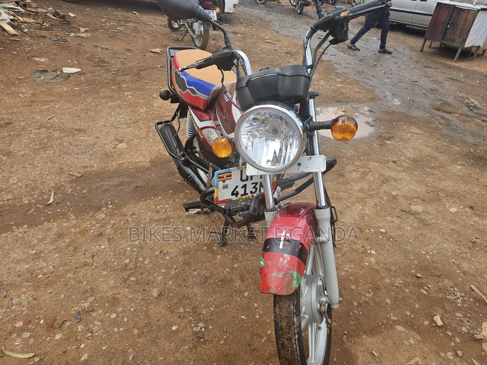 TVS HLX 125 2022 Red