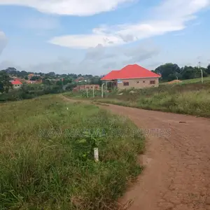 Very Prime Private Mile Land Titled Plots Onsale in Buloba