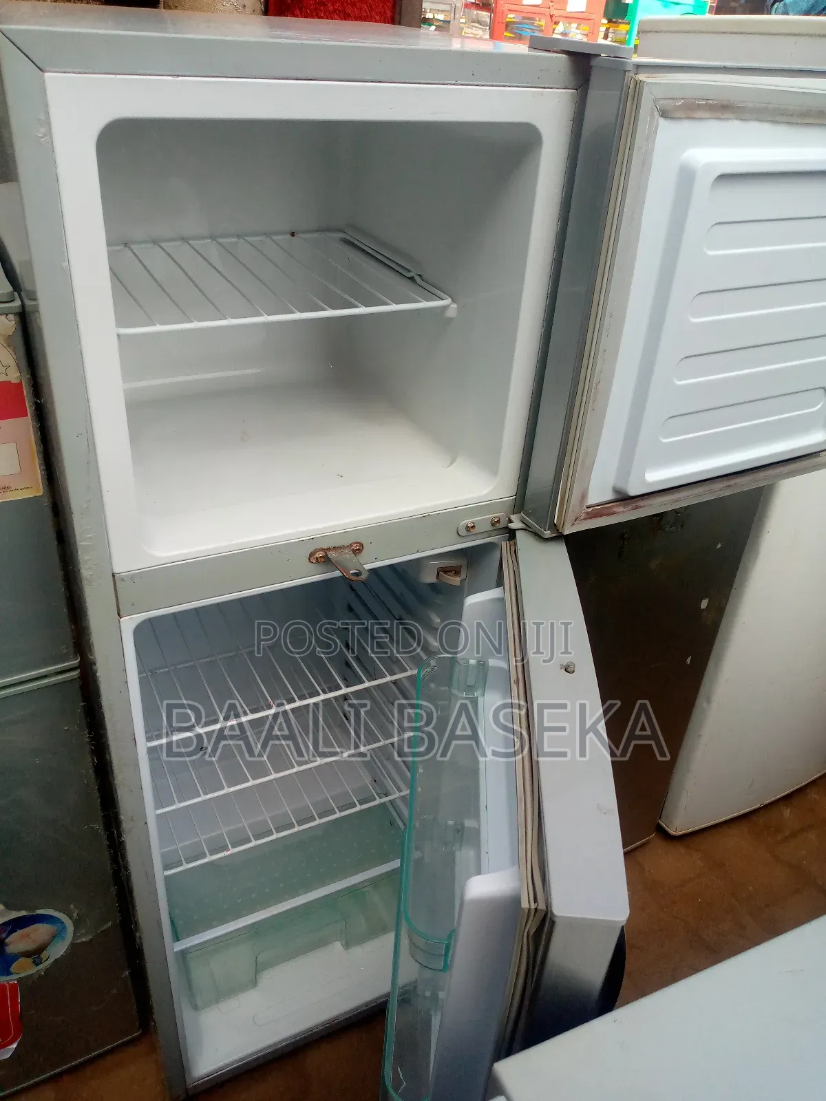 Fridge/Refrigerator/168ltrs