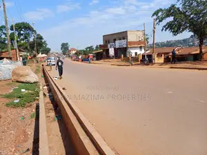 Very Commercial Plot Measuring Directly on Tarmac Road