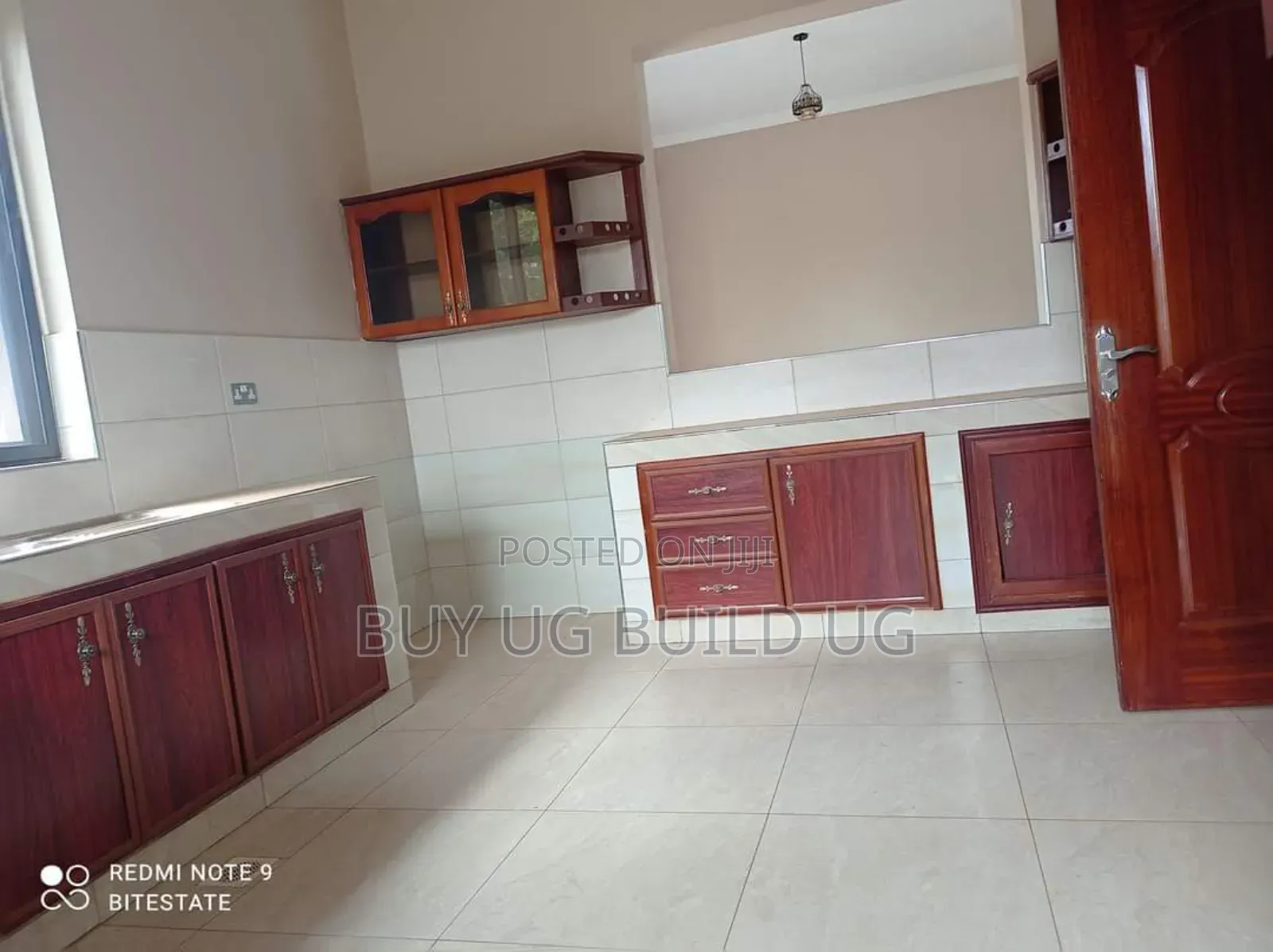 Furnished 3bdrm Duplex in Kira for rent