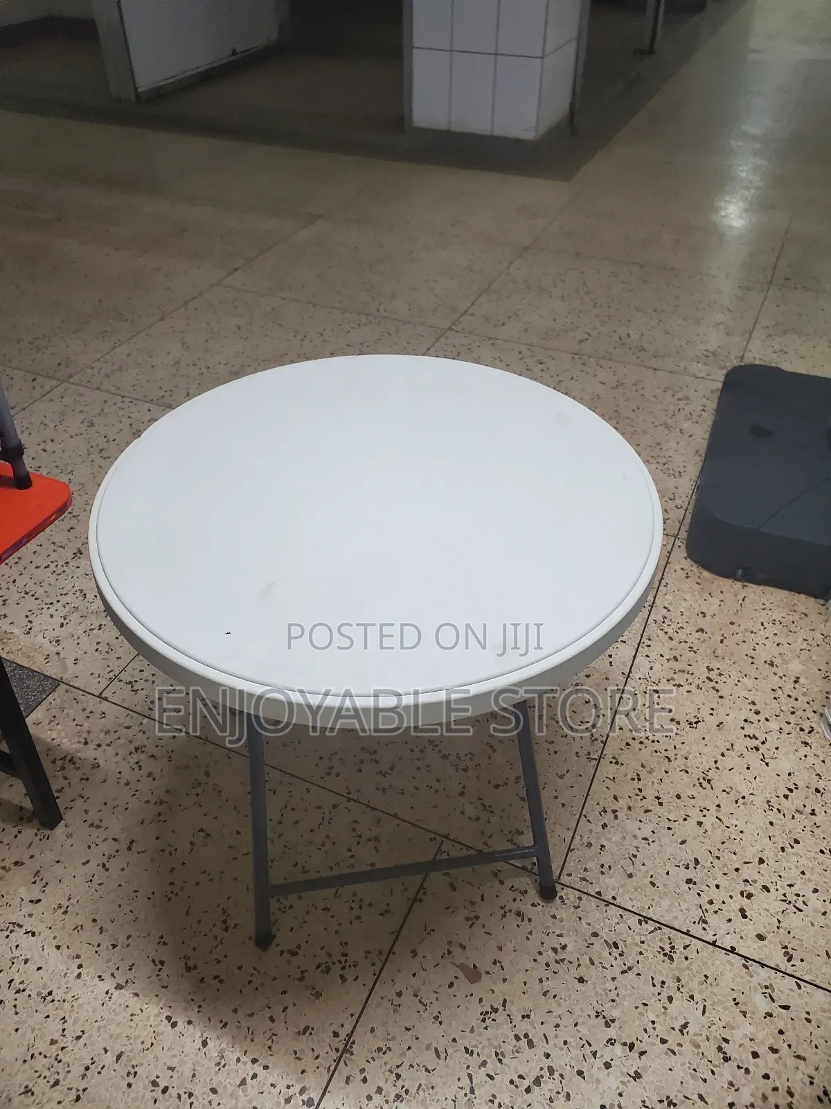 Outdoor Plastic Table*Hotel,Garden,Restaurant/Bar
