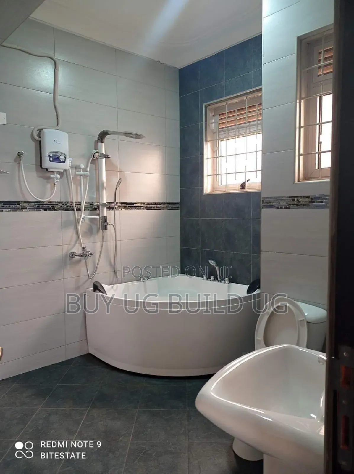 3bdrm Duplex in Najjera, Central Division for rent