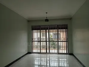 2bdrm Apartment in Bweyogerere- Town, Central Division for rent