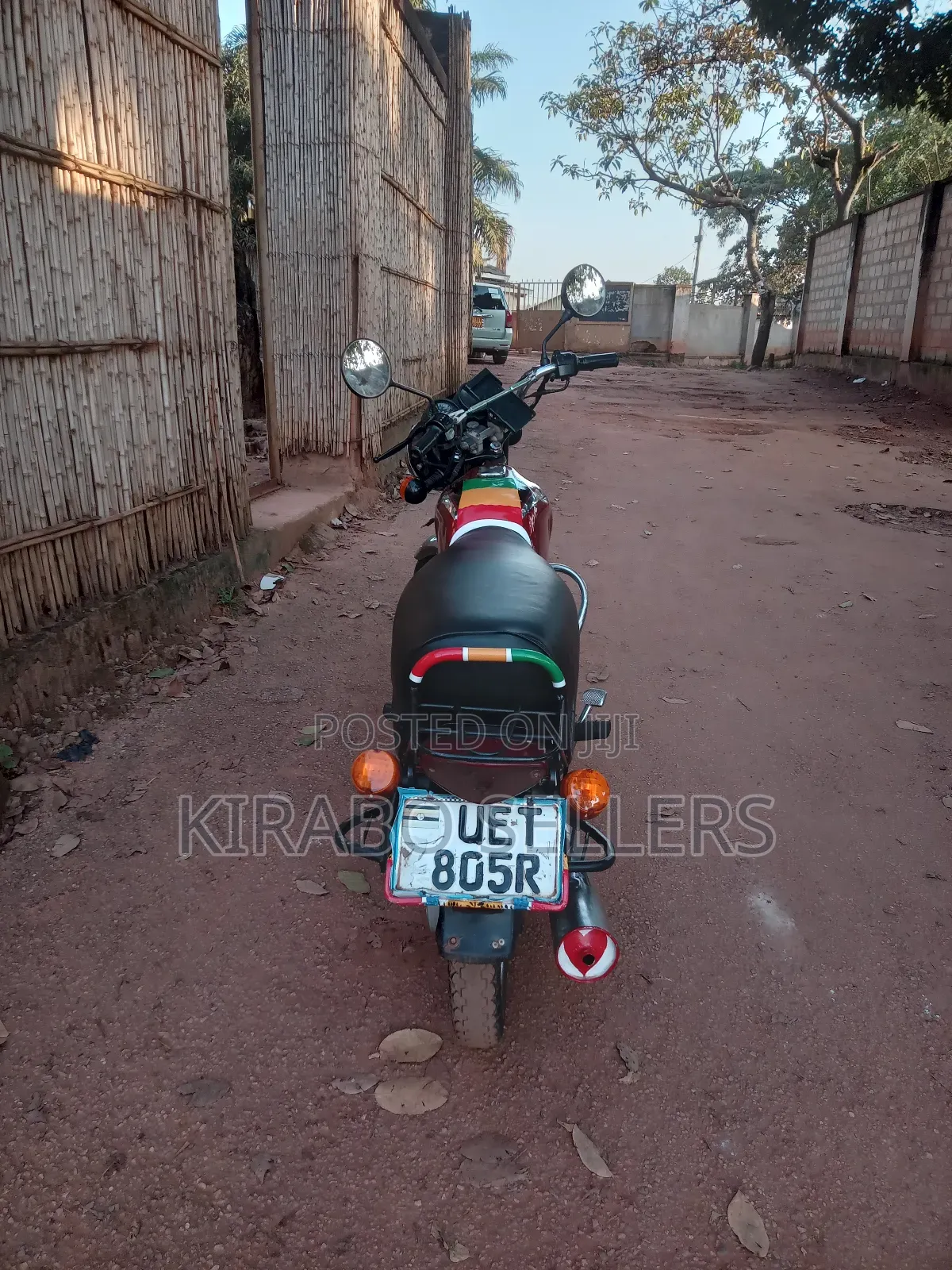 Bajaj Boxer 100 2023 Red