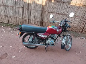 Bajaj Boxer 100 2023 Red