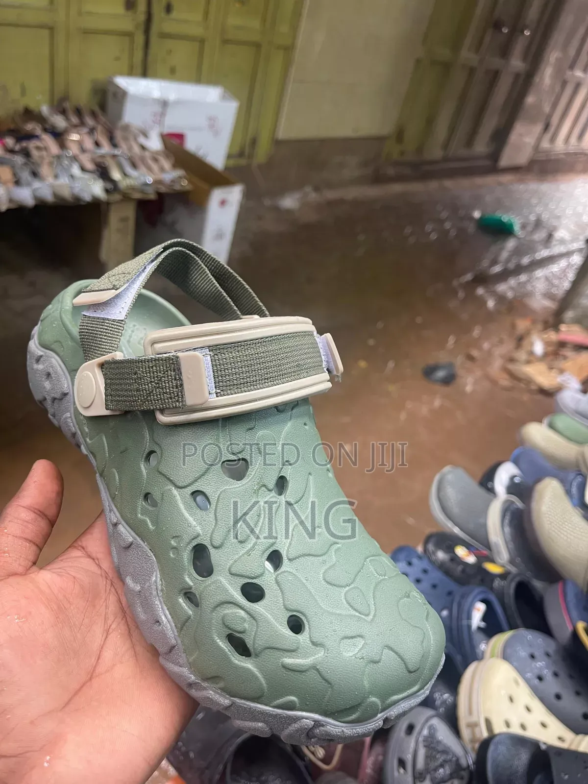 Actual Atlas Fit Crocs