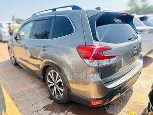 Subaru Forester Limited AWD 2019 Beige