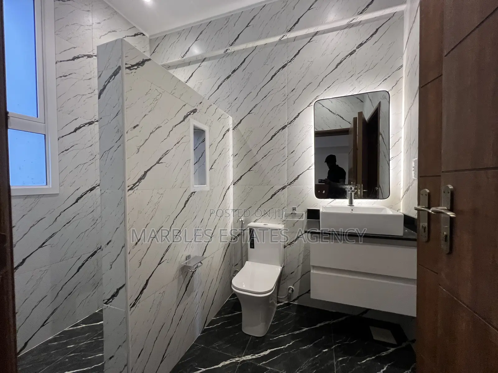 Furnished 2bdrm Apartment in Primerose, Central Division for rent