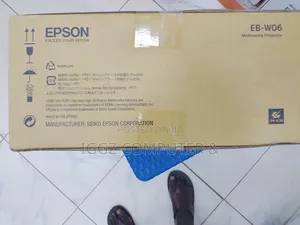 EPSON Eb-W06 Projector