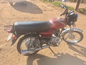 Bajaj Boxer 2023 Red