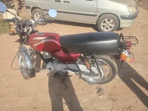 Bajaj Boxer 2023 Red