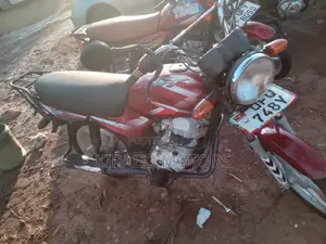 Bajaj CT 110X 2023 Red