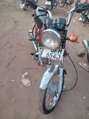 Bajaj Boxer 100 2023 Red