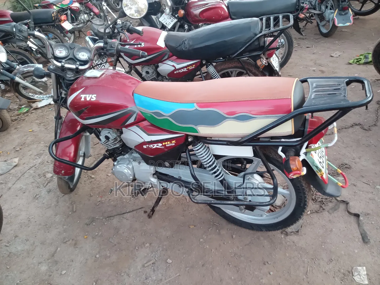 TVS HLX 125 2023 Red