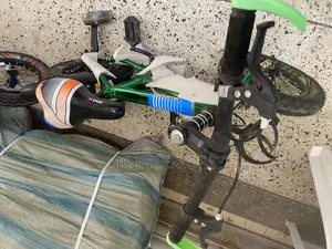 Playing Bikes