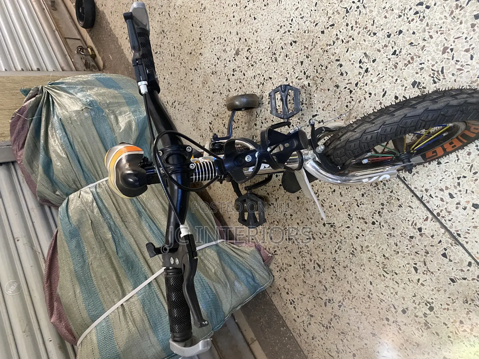Playing Bikes