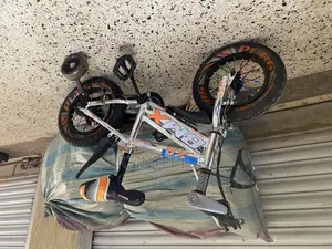Playing Bikes