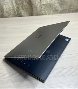 New Laptop Dell XPS 13 (9350) 8GB Intel Core I5 SSD 256GB