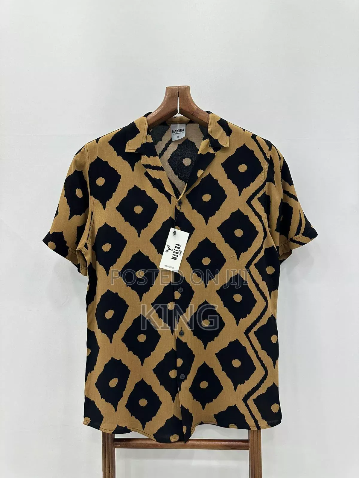 Genial Vintage Shirt. Vintage Design