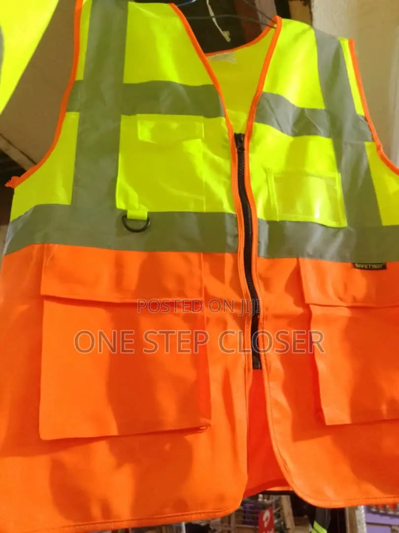 Reflectors With Pockets