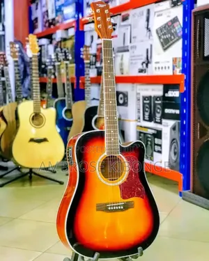 Full Size41 YAMAHA Powered Acoustic Guitar With FREE Battery