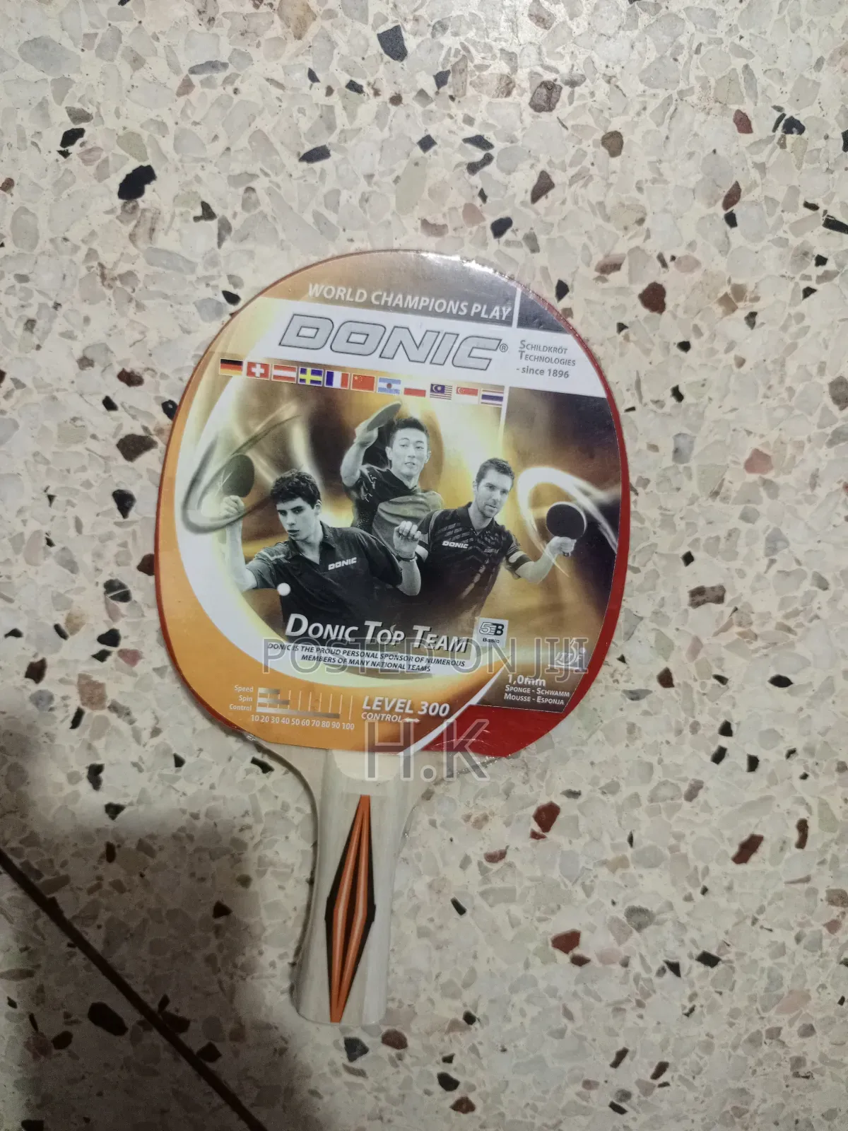 Donic Top Team 300 Table Tennis Racket.
