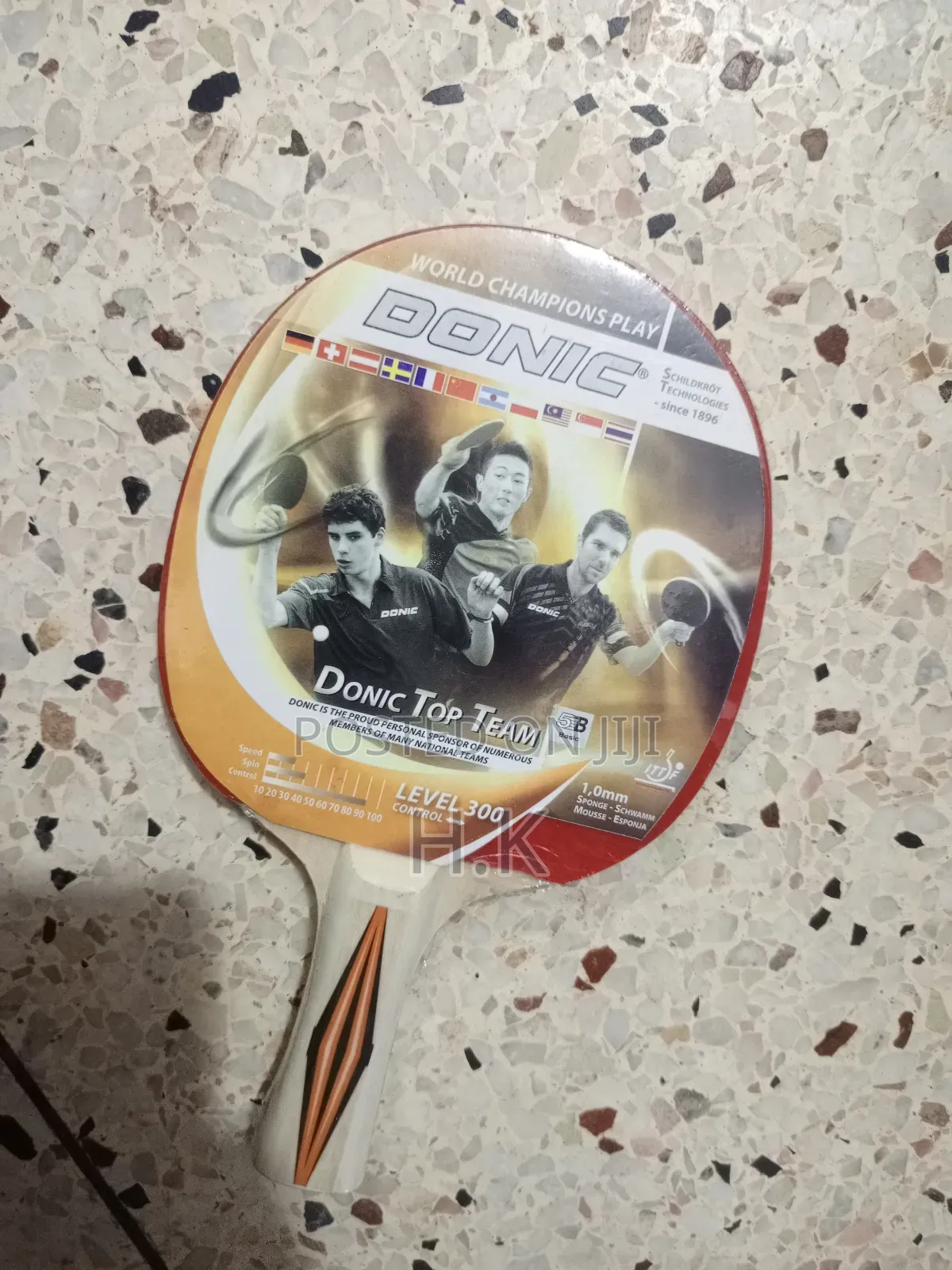 Donic Top Team 300 Table Tennis Racket.