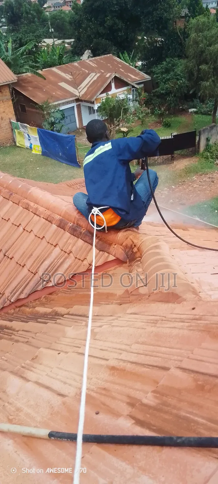 Roof Tile Cleaning Services