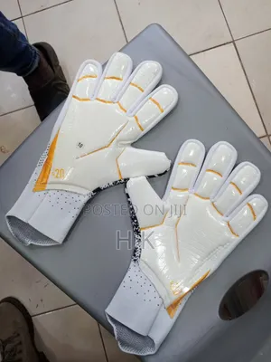 Adidas Predator Pro Goalkeeper Gloves.