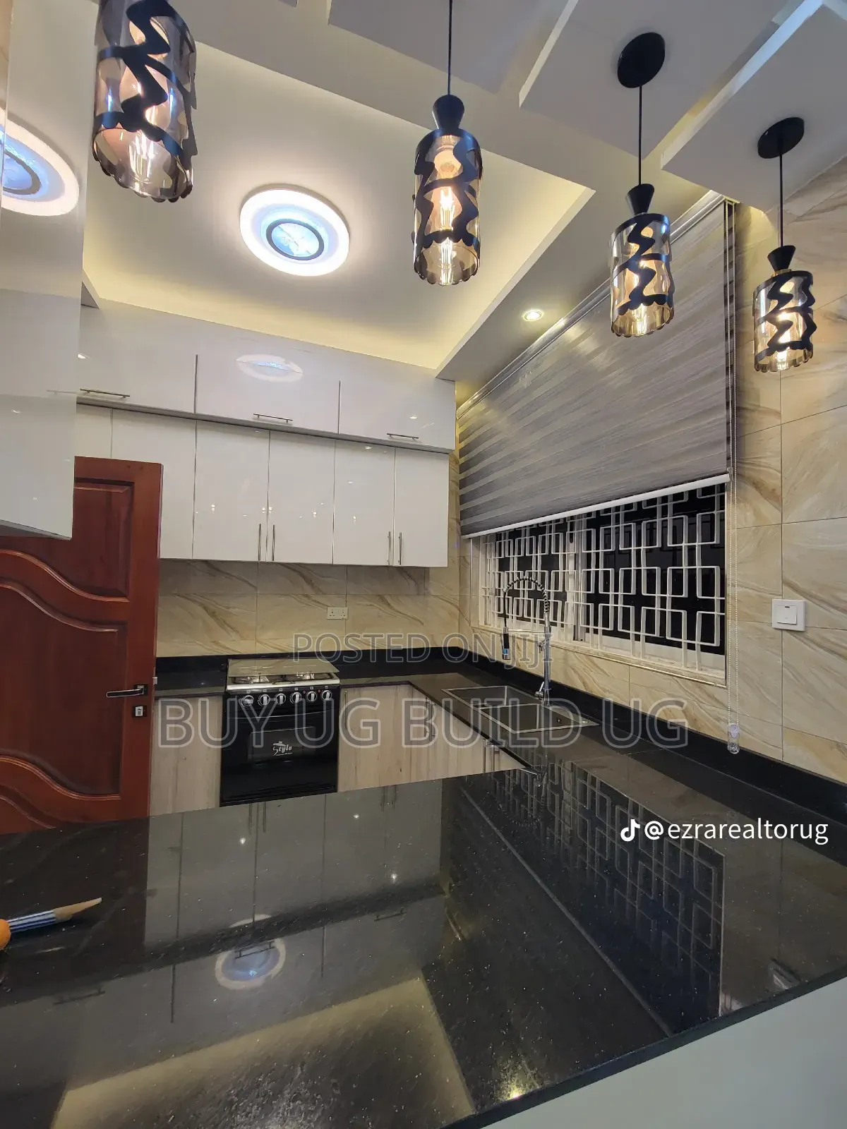 6bdrm Mansion in Munyonyo Kampala, Central Division for sale