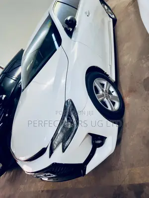 Toyota Mark X 2.5 AWD 2011 Off white