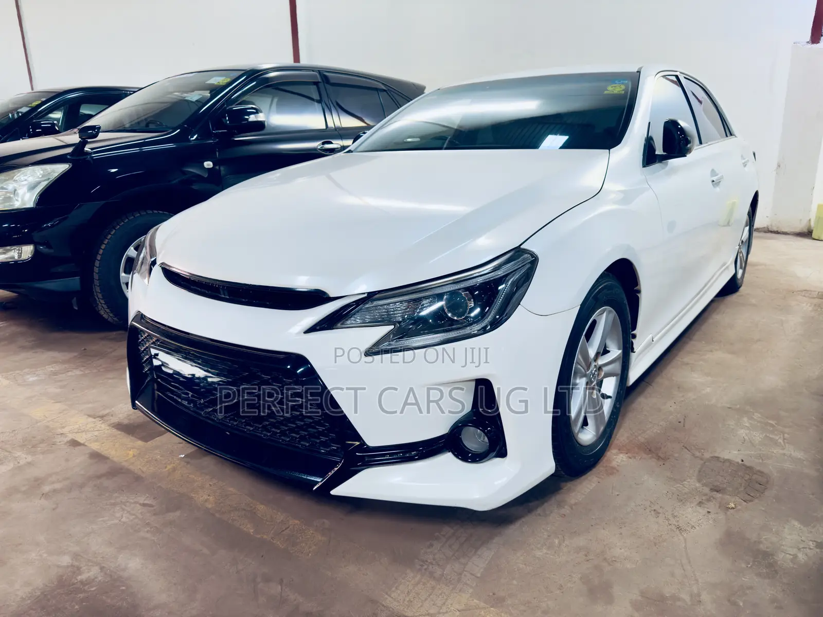 Toyota Mark X 2.5 AWD 2011 Off white