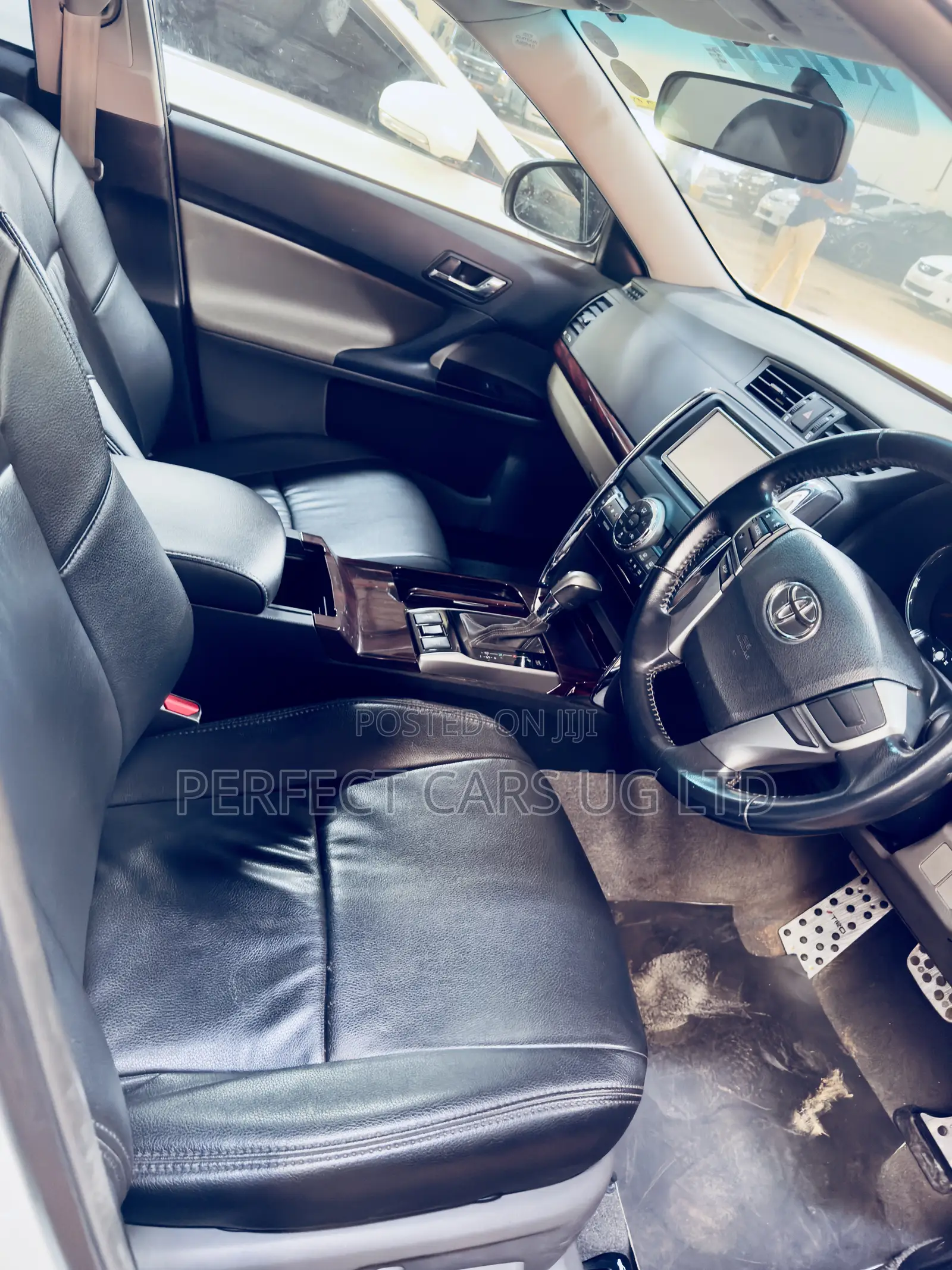 Toyota Mark X 2.5 AWD 2011 Off white