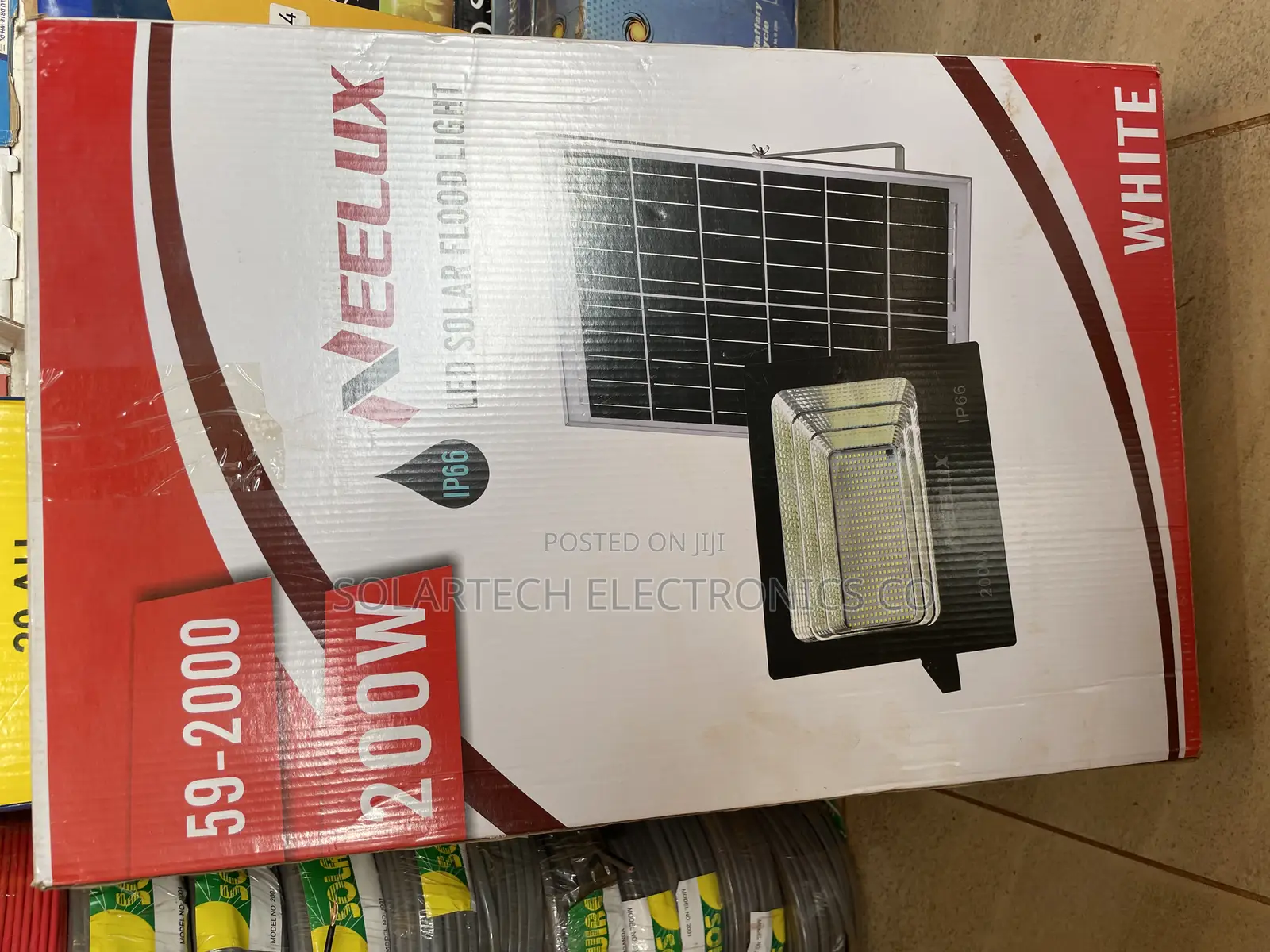 200W LED Solar Flood Lights Qwert