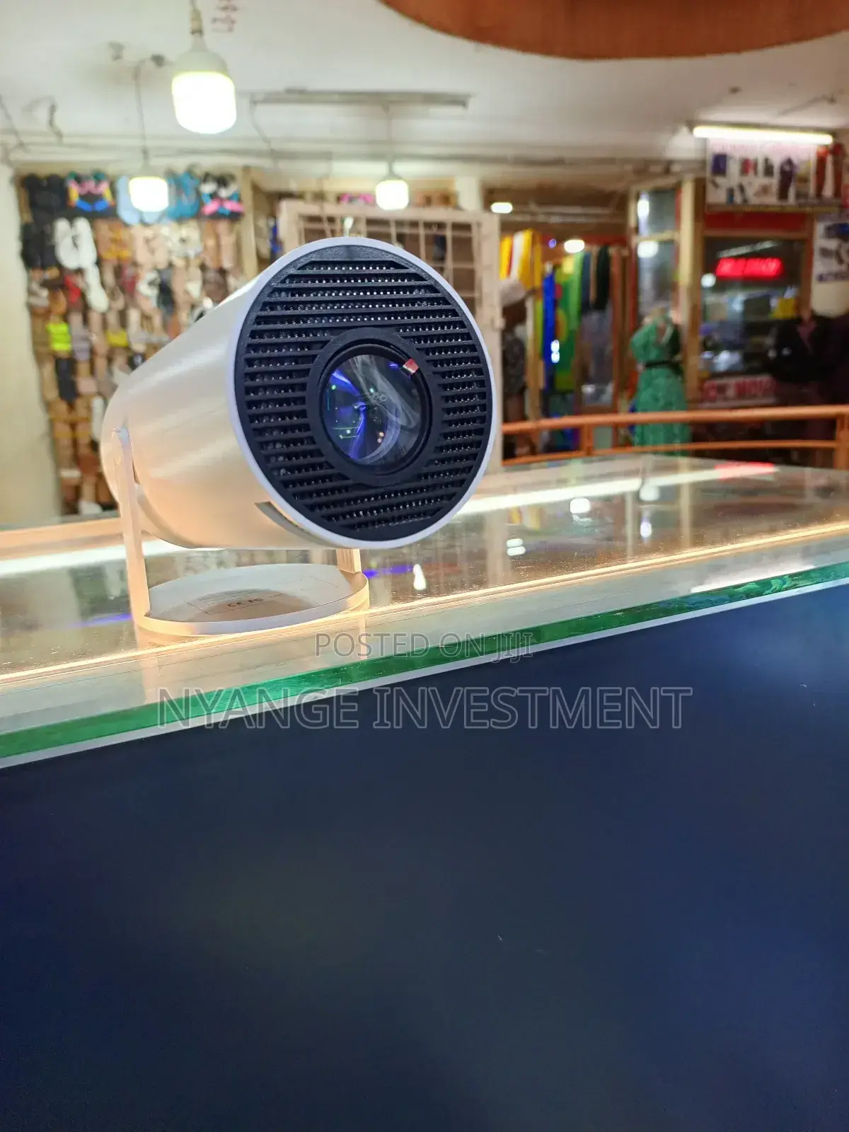 Ultra HD Projector With High Dynamic Range