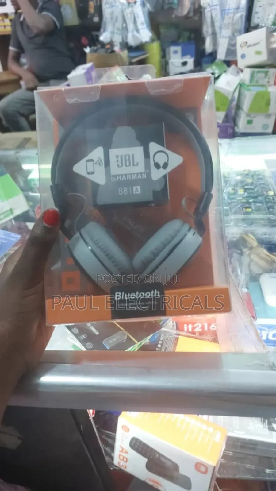 Headphones 