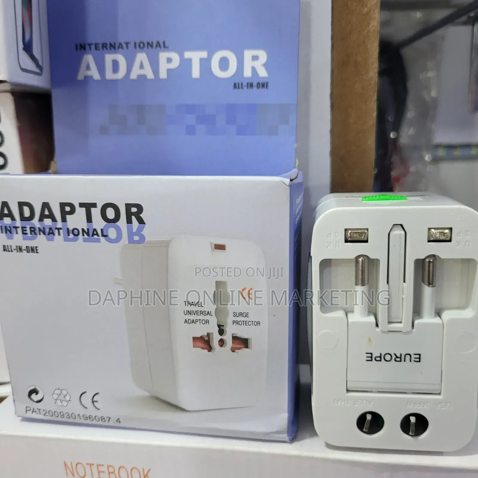 World Travel Adaptor/Universal Travel Adaptor