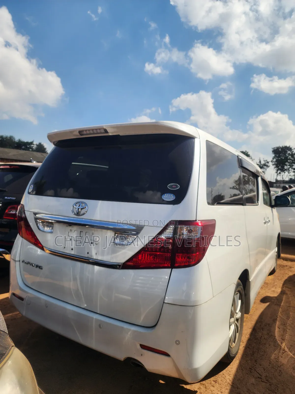 Toyota Alphard 2.4 Petrol FWD 2011 Pearl
